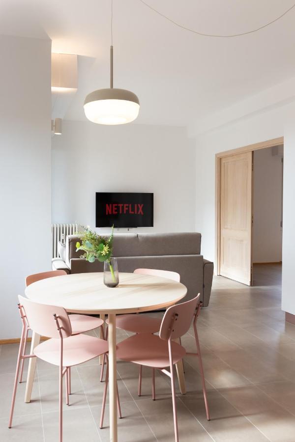 New Exclusive Melegnano Apartments- Near Train Station Ngoại thất bức ảnh