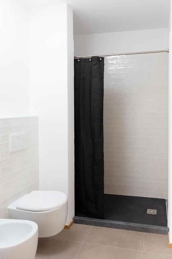 New Exclusive Melegnano Apartments- Near Train Station Ngoại thất bức ảnh