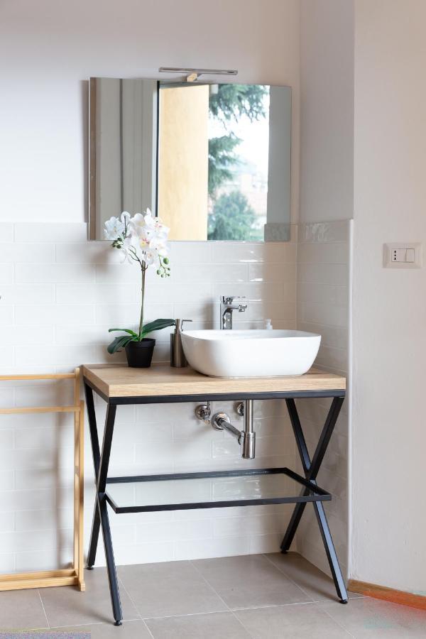 New Exclusive Melegnano Apartments- Near Train Station Ngoại thất bức ảnh